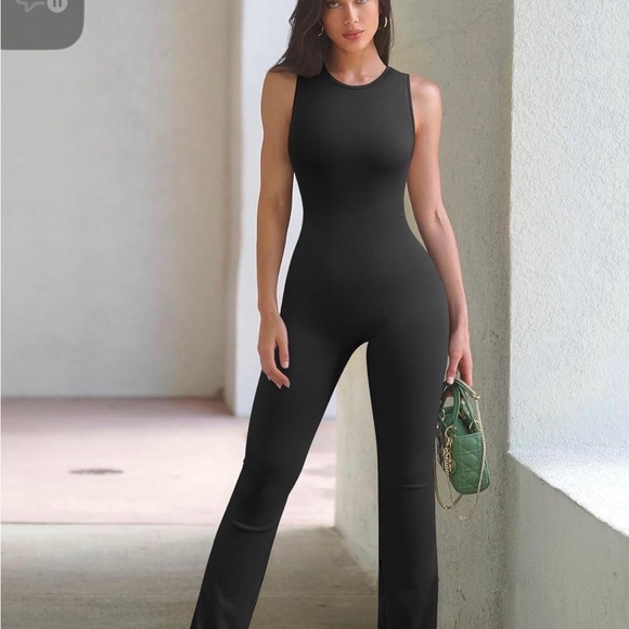 OQQ Black Jumpsuit wide leg - Picture 3 of 6